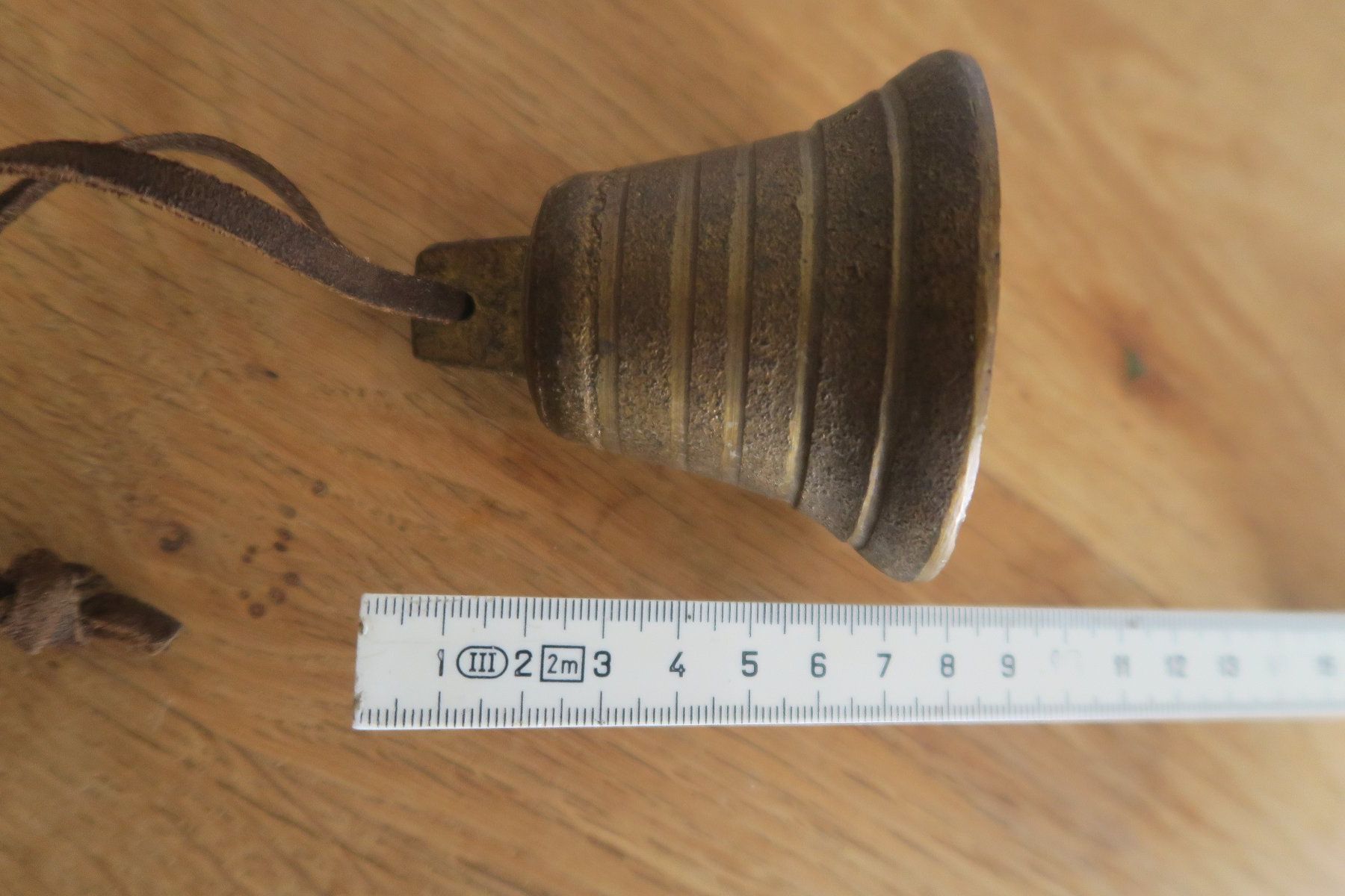 Glocken & Treicheln: antike klein Glocke – Gebraucht aus Wädenswil von Turusukko 5