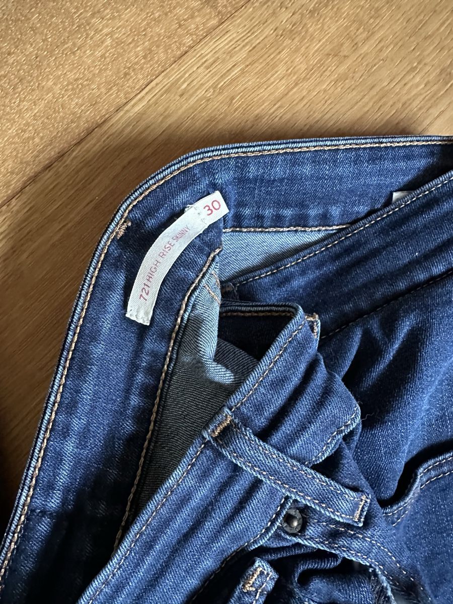 Jeans: Levi’s Jeans gemischt – Gebraucht aus Bern von Trikot-Liebe 4