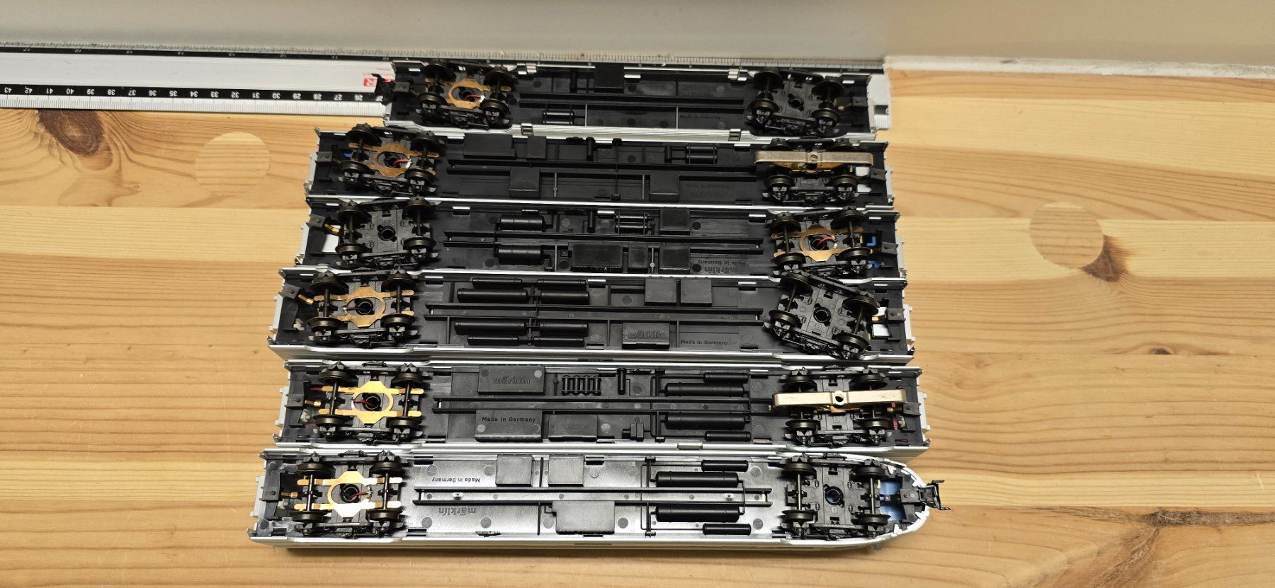 Märklin Modellini di ferrovie: Märklin 43600 Streamliner Zug Amtrak – Nuovo (secondo la descrizione) da Büsserach venduto da ModellbahnDepot 7