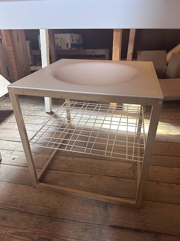 Tavoli: Ikea PS 2012 Beistelltisch mit Bowl – Usato da Zürich venduto da Clara.Trixi