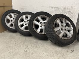 Toyota Kompletträder 175/65R14 82H gebrauchter Zustand