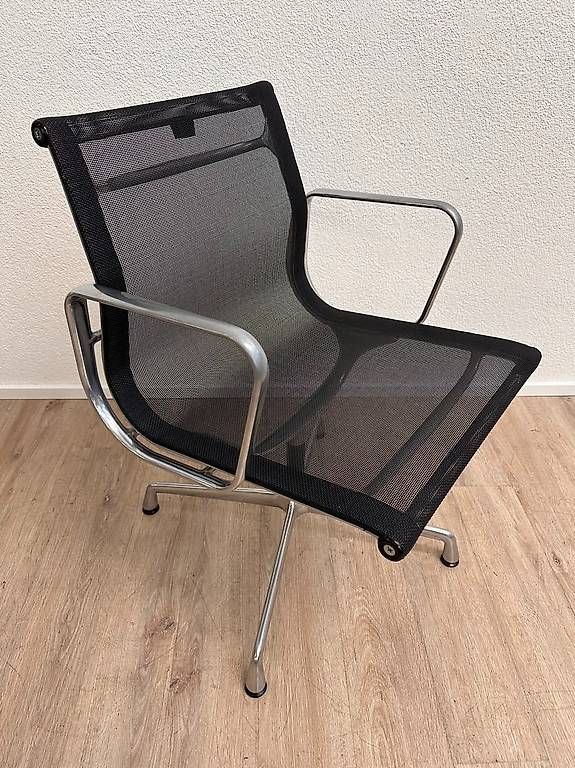 Vitra Sedie: Vitra Eames Aluminium Chair EA 108 – Usato da Obernau venduto da Arche_Noah_Brocki 7