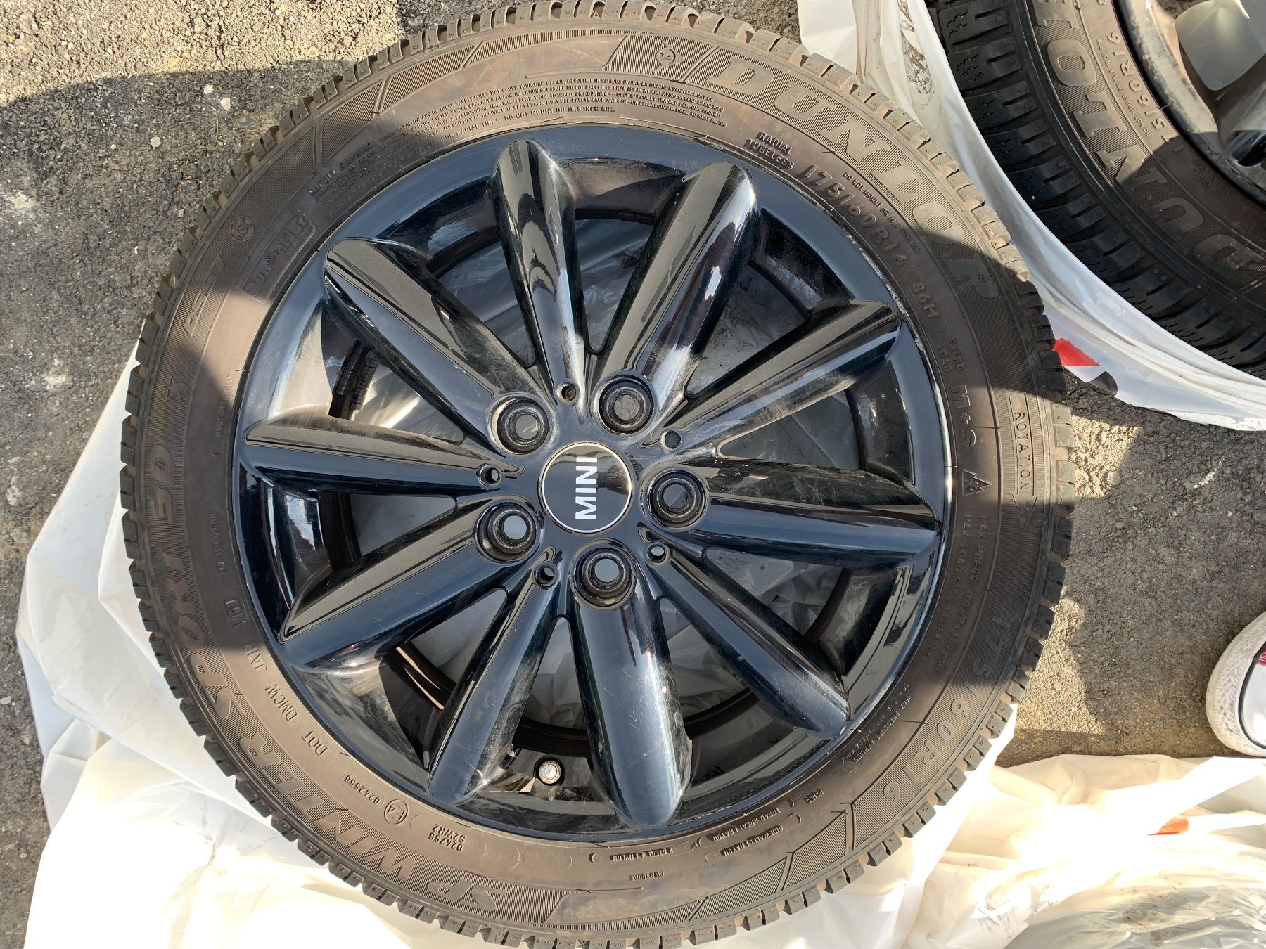 Mini Jantes: Jantes Mini Cooper x4 – D'occasion à Riaz par bru_2sfd 2