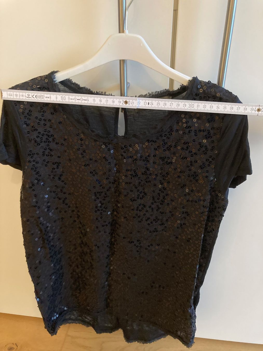 Hallhuber Tops: Glitzer-Top Schwarz Hallhuber; Gr. S – Gebraucht aus Zürich von LisM. 4