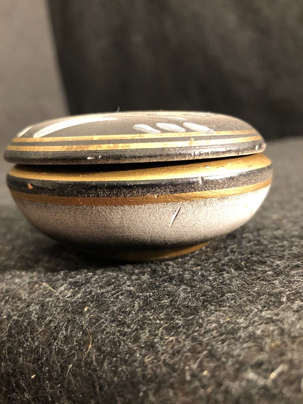 Dosen: Ancienne boîte en céramique. – Gebraucht aus Saignelégier von Dubois_Vintage 6