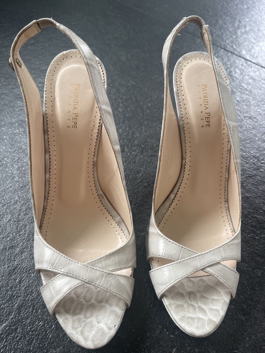 Patrizia Pepe Scarpe da donna: Patrizia Pepe Damensandale – Nuovo (secondo la descrizione) da Horgen venduto da Senija0 2