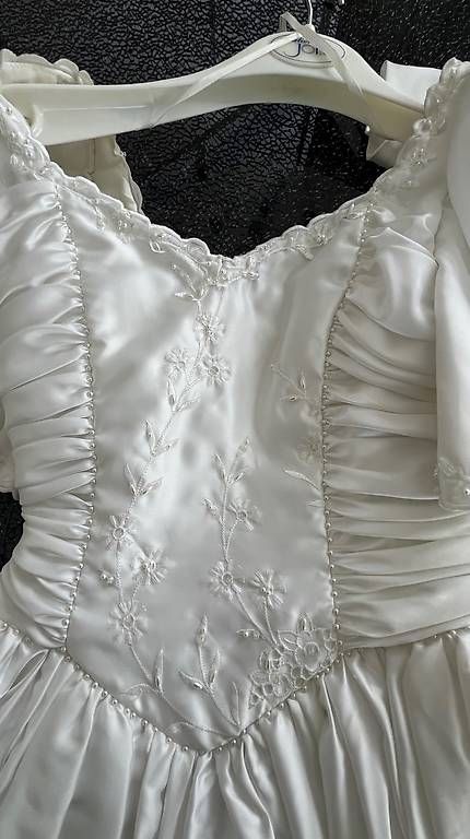 Vestiti: Brautkleid – Usato da Grächen venduto da agn_pn5n 4