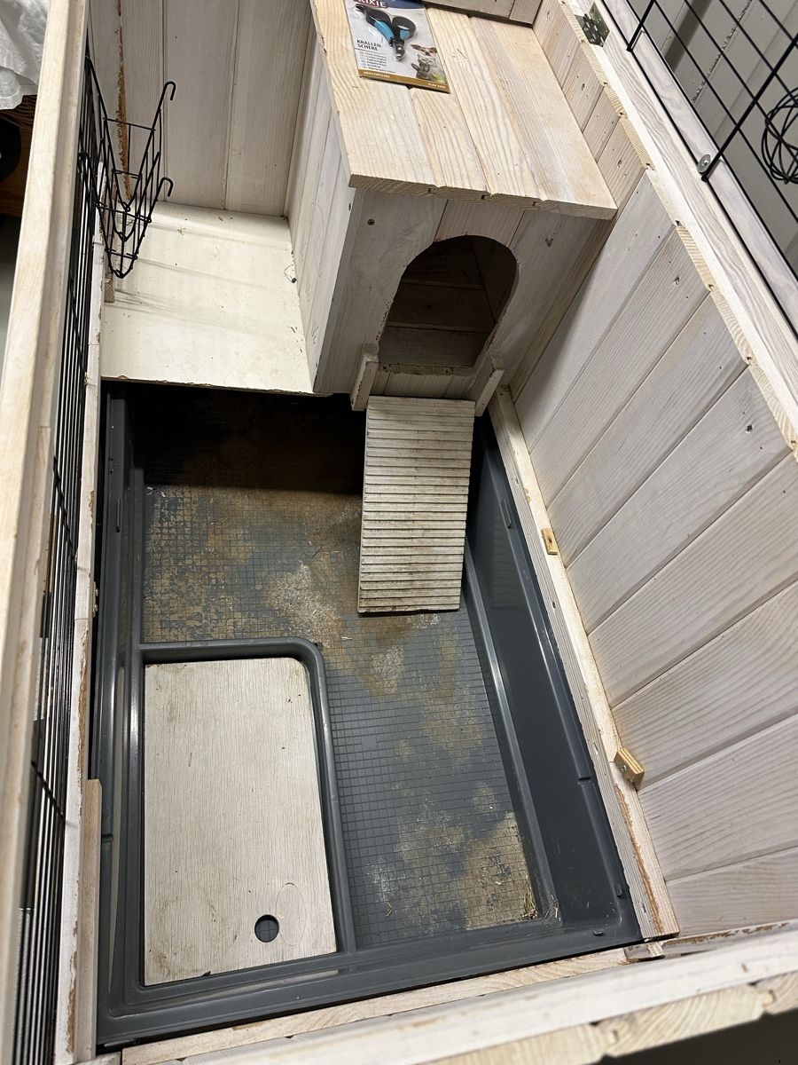 Cages, transport & sécurité: Hasenvilla 2 stöckig – D'occasion à Rapperswil SG par kamost 1