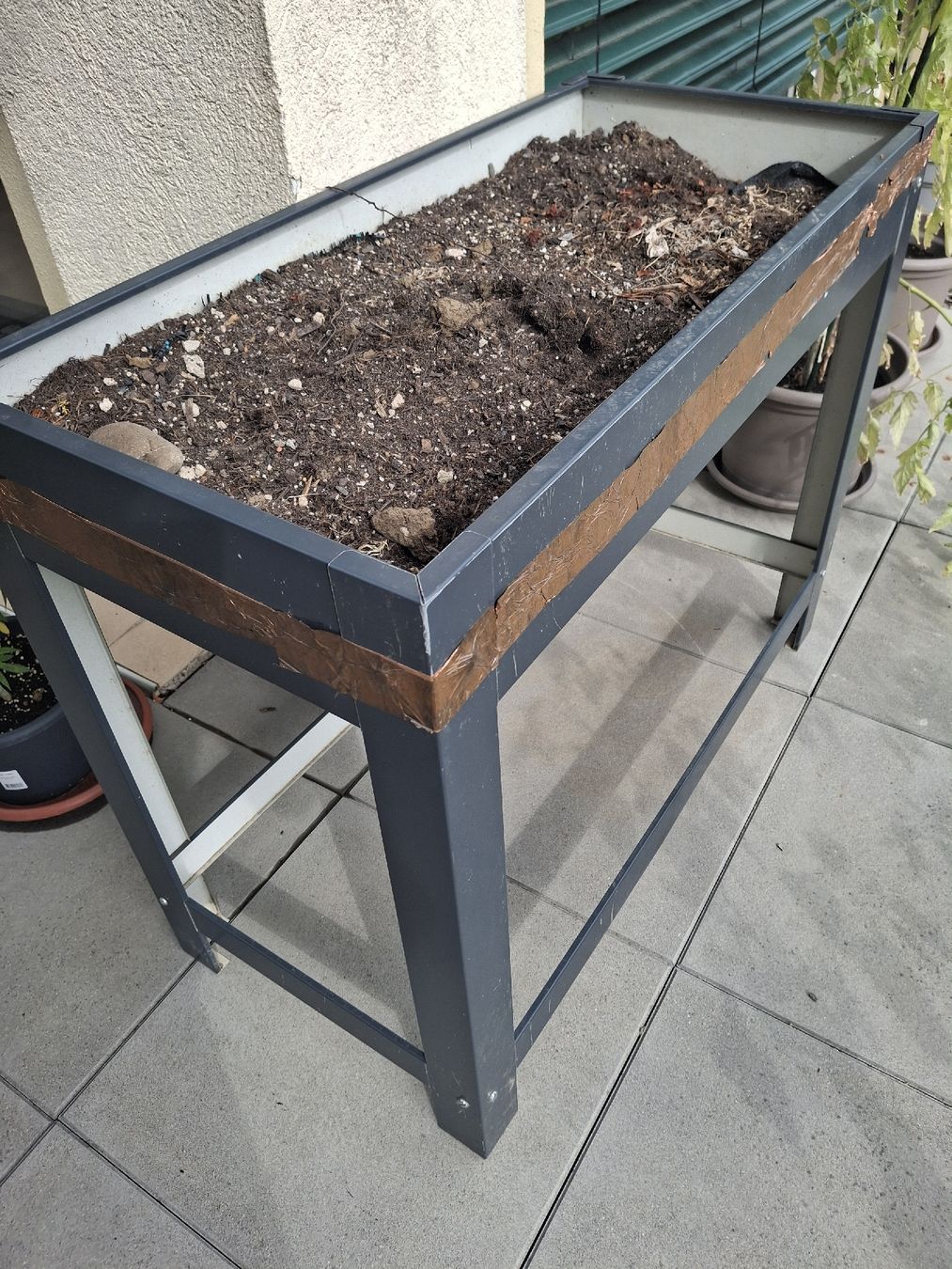 Box contenitori: Hochbeet anthrazit – Usato da Brunegg venduto da Maege_8311
