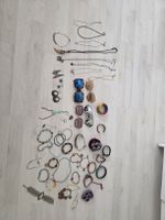 Modeschmuck Konvolut Ketten Armbänder Ringe Brillen Set