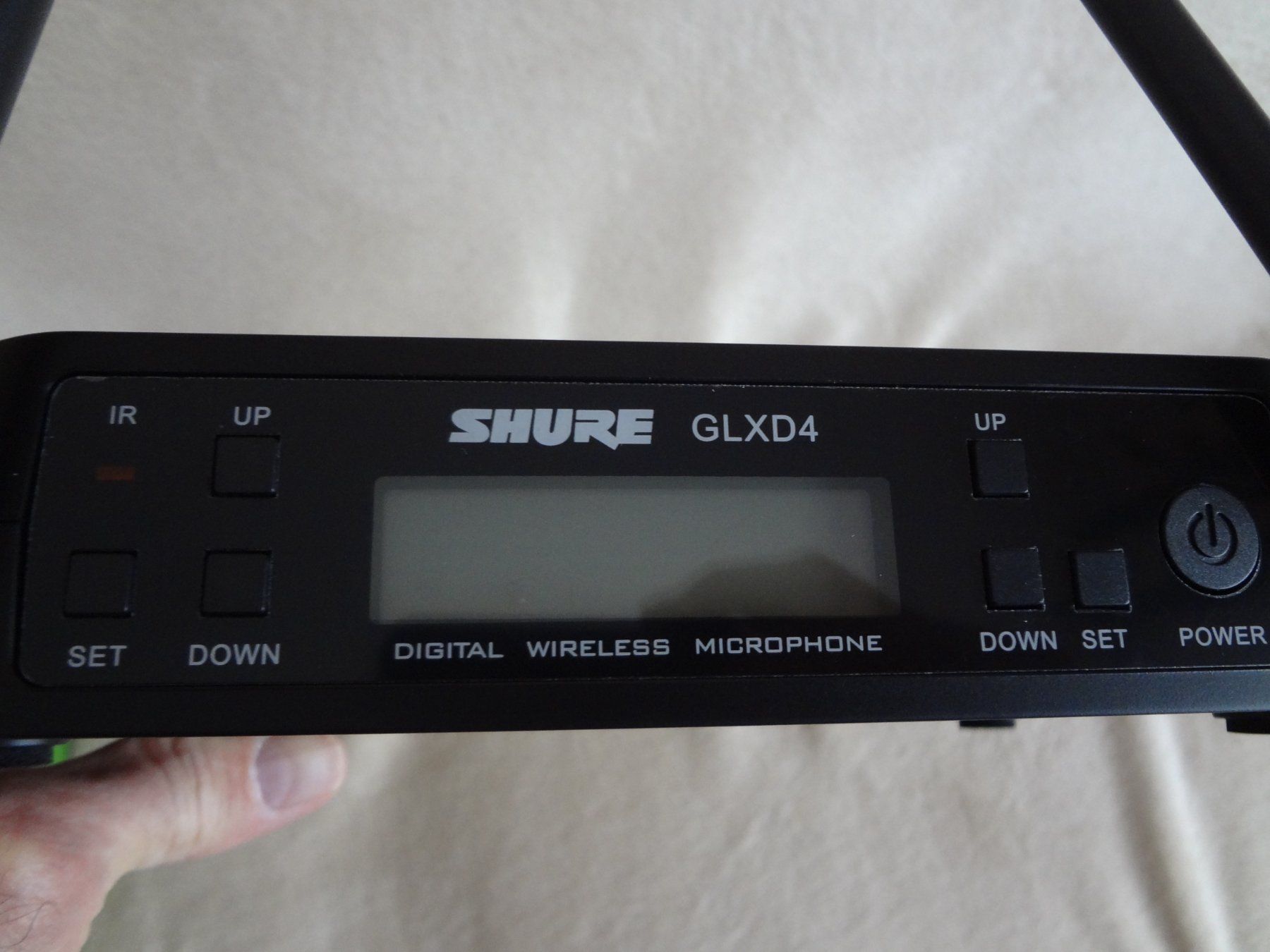 Shure Microfoni: Shure GLXD4 Beta 58a -  Microphone sans fil UHF set complet – Nuovo e nell'imballaggio originale da Aigle venduto da Prunellita 3