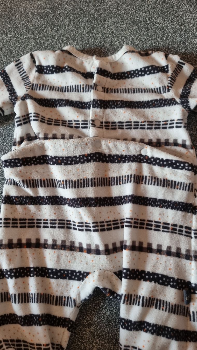 Pyjamas & Ähnliches: Pyjama boboli 9 mois – Gebraucht aus Les Breuleux von Mily1991 3