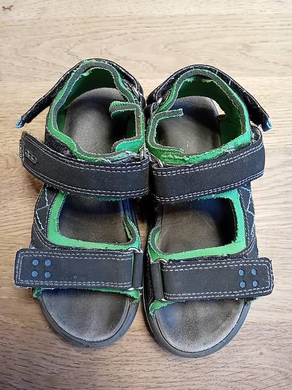 Scarpe per ragazzi: Sandalen Gr. 31 – Usato da Auw venduto da luszur 1