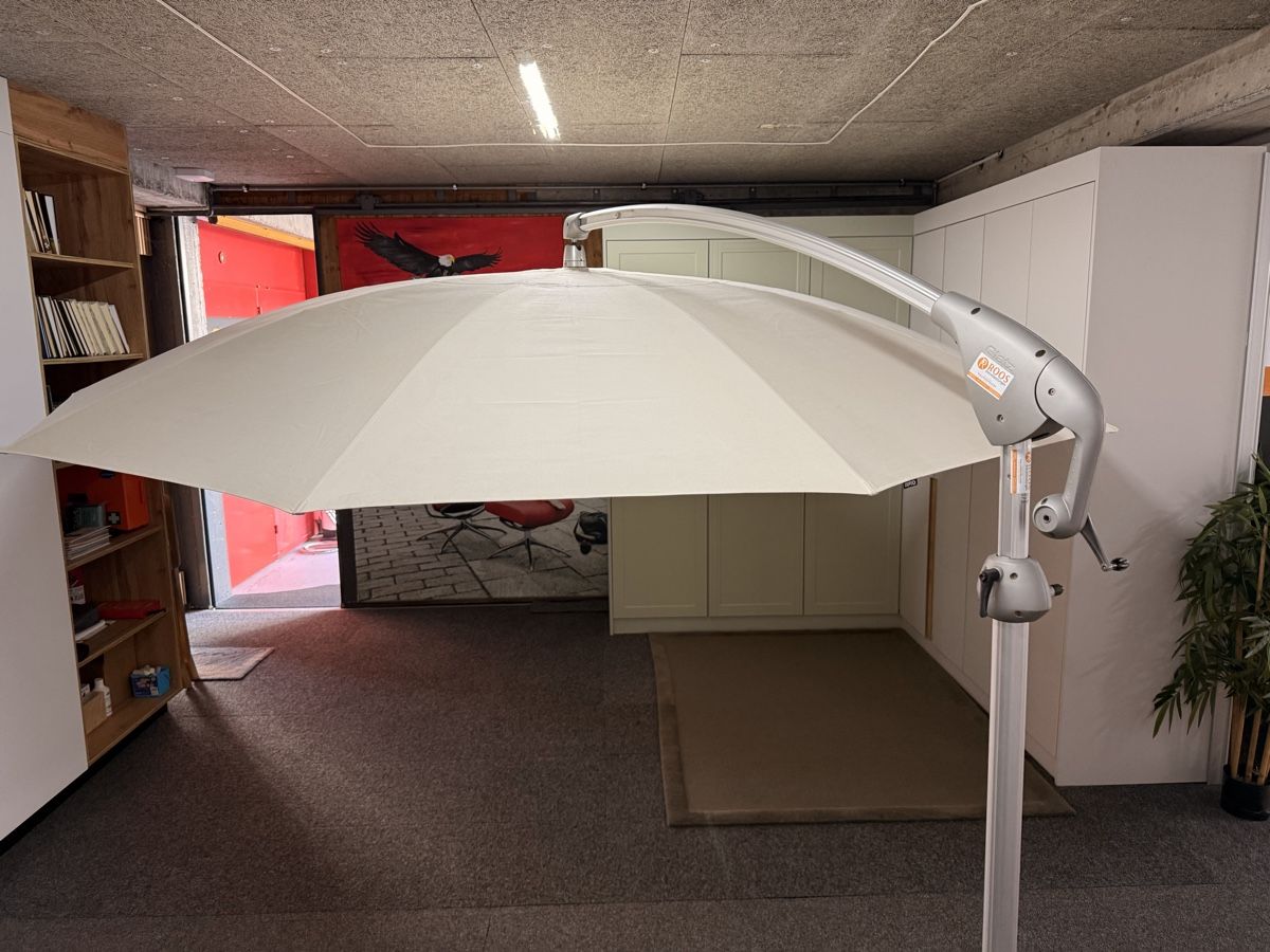 Glatz Ombrelloni: Sonnenschirm Glatz  Pendalex P+ 350 – Usato da Luzern venduto da Emelie77 2