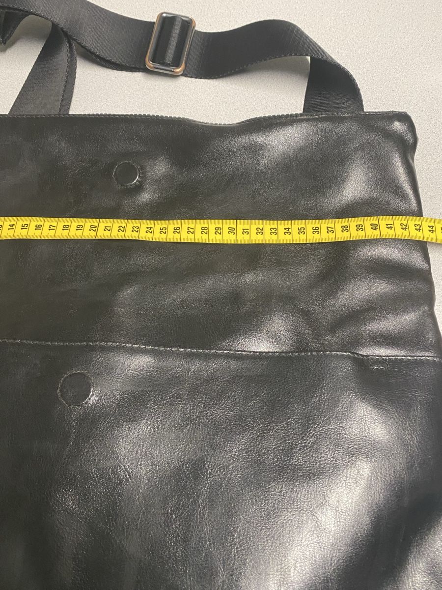 Bree Borse da donna: Grosse Ledertasche BREE schwarz – Usato da Biel-Benken BL venduto da PANORMUS 2