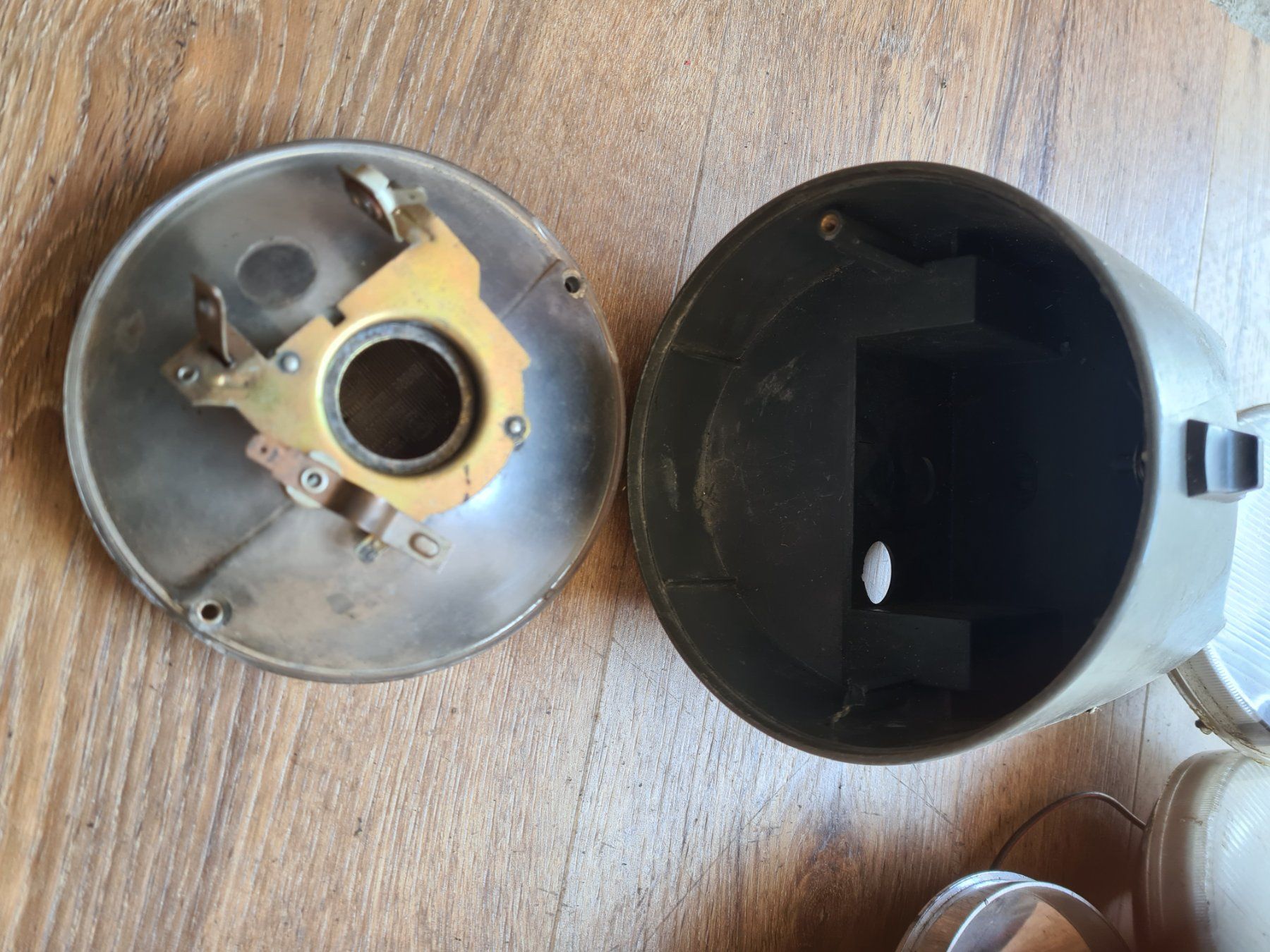 Piaggio Ciclomotori: Lampe Piaggio mit Ersatzteilen – Usato da frümsen venduto da Sailem 3