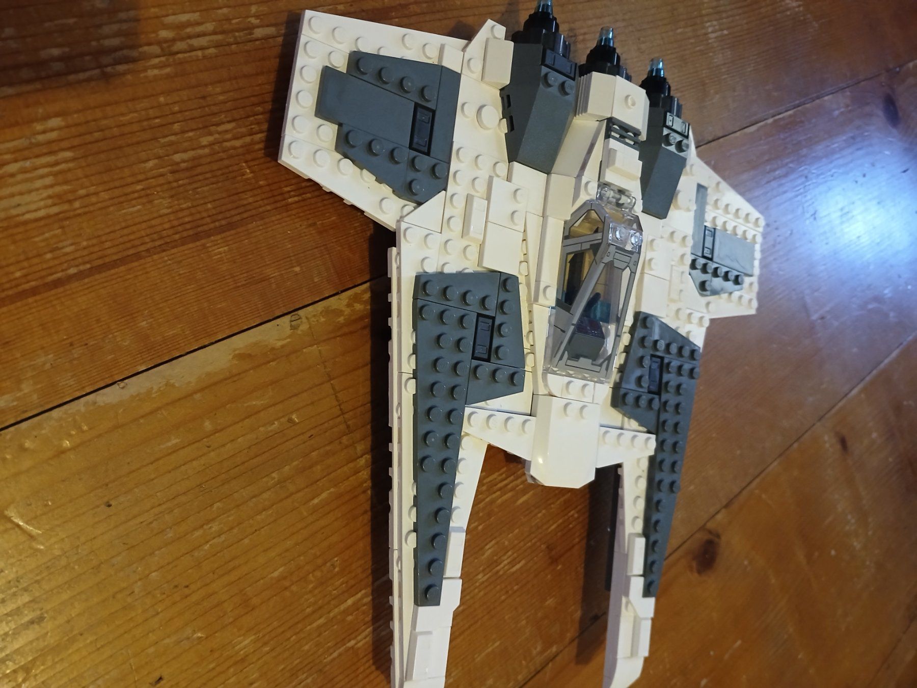 Lego Kit di costruzioni: Lego Mandalorian Fang Fighter – Usato da Eriz venduto da jos_hs6w 1