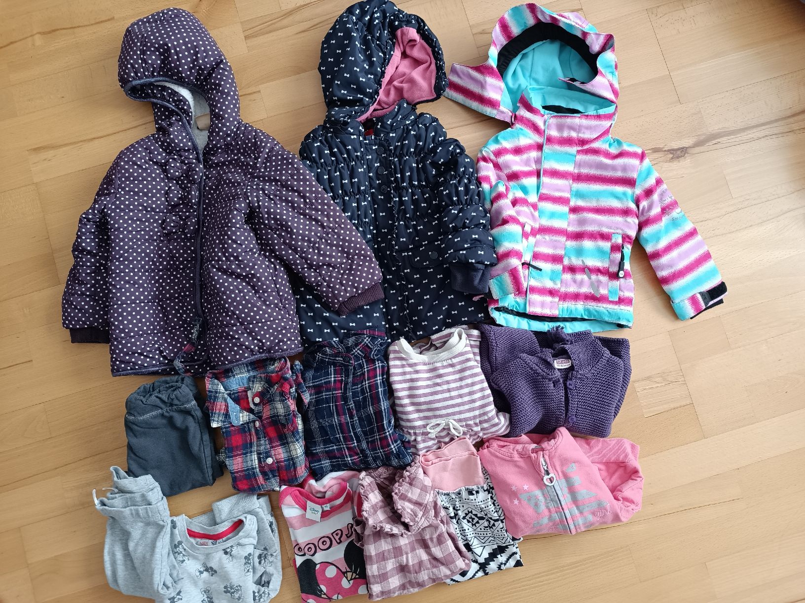 Kleiderpakete & -sets: Kleiderset Mädchen Gr. 80 – Gebraucht aus Näfels von ang_p78x