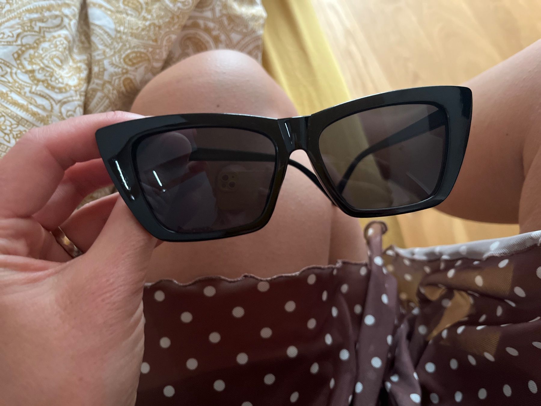 Brillen & Gläser: Sonnenbrille Damen schwarz – Neu und originalverpackt aus Dotzigen von White_Warrior 1