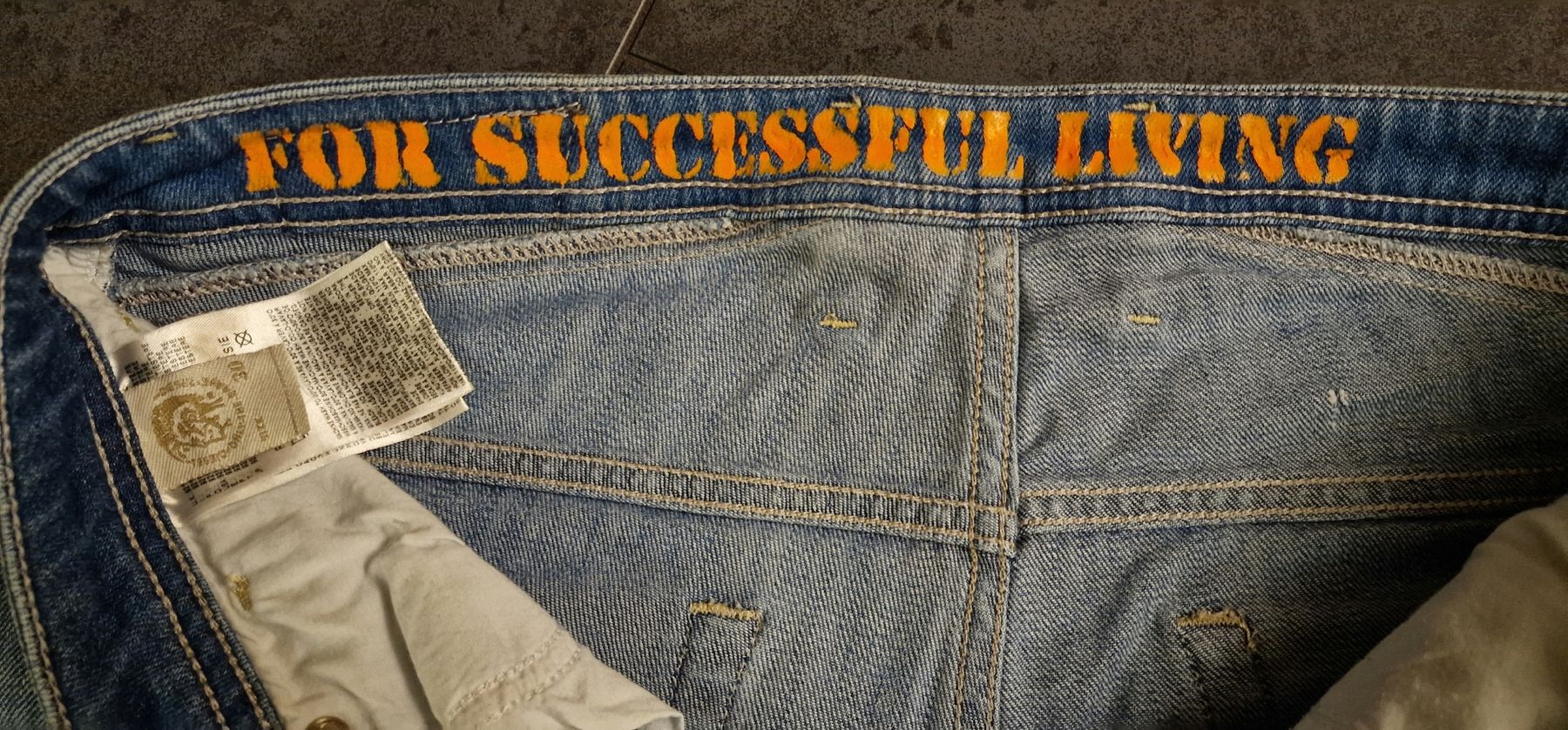 Diesel Jeans: Jeans Diesel uomo taglia 32x34 – Usato da Volketswil venduto da agc_th5j 2