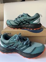 Asics women trekking boots size 37