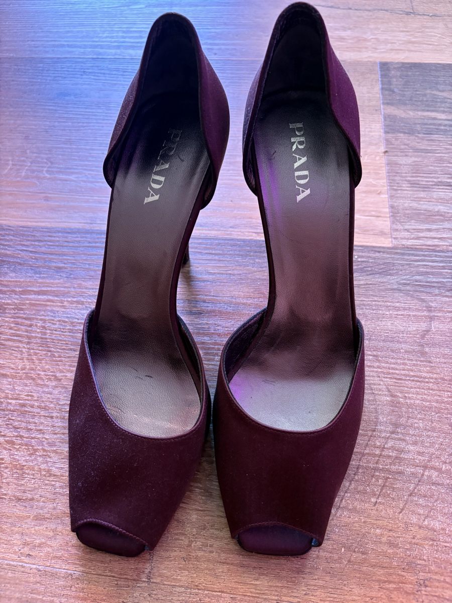 Prada Chaussures femmes: Prada Pumps Peeptoe Schuhe – D'occasion à Bern par LoveVintageY2K