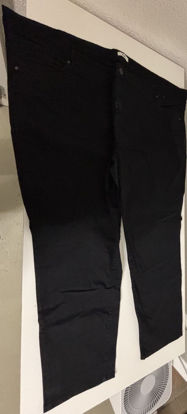 Pantaloni: C&A schwarze Jeans Hose lang – Usato da Buchs AG venduto da SellAndBuyX