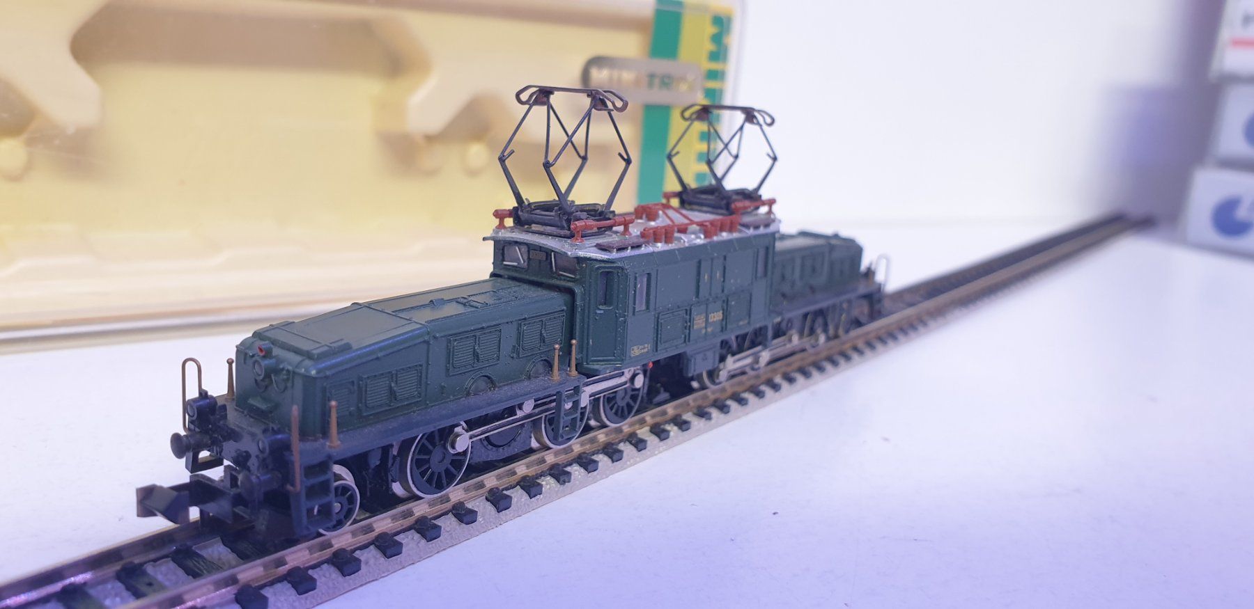 Trix Modellini di ferrovie: Minitrix SBB Ce6/8 Krokodil 12926 – Usato da Neuenhof venduto da ludovicco 2