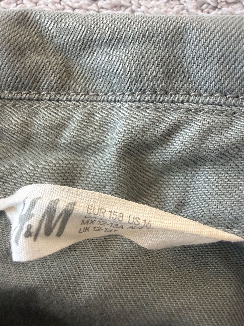 H&M Giacche & Cappotti: Hemd Jacke Gr.158 graugrün – Usato da Rapperswil SG venduto da cw30042006 1