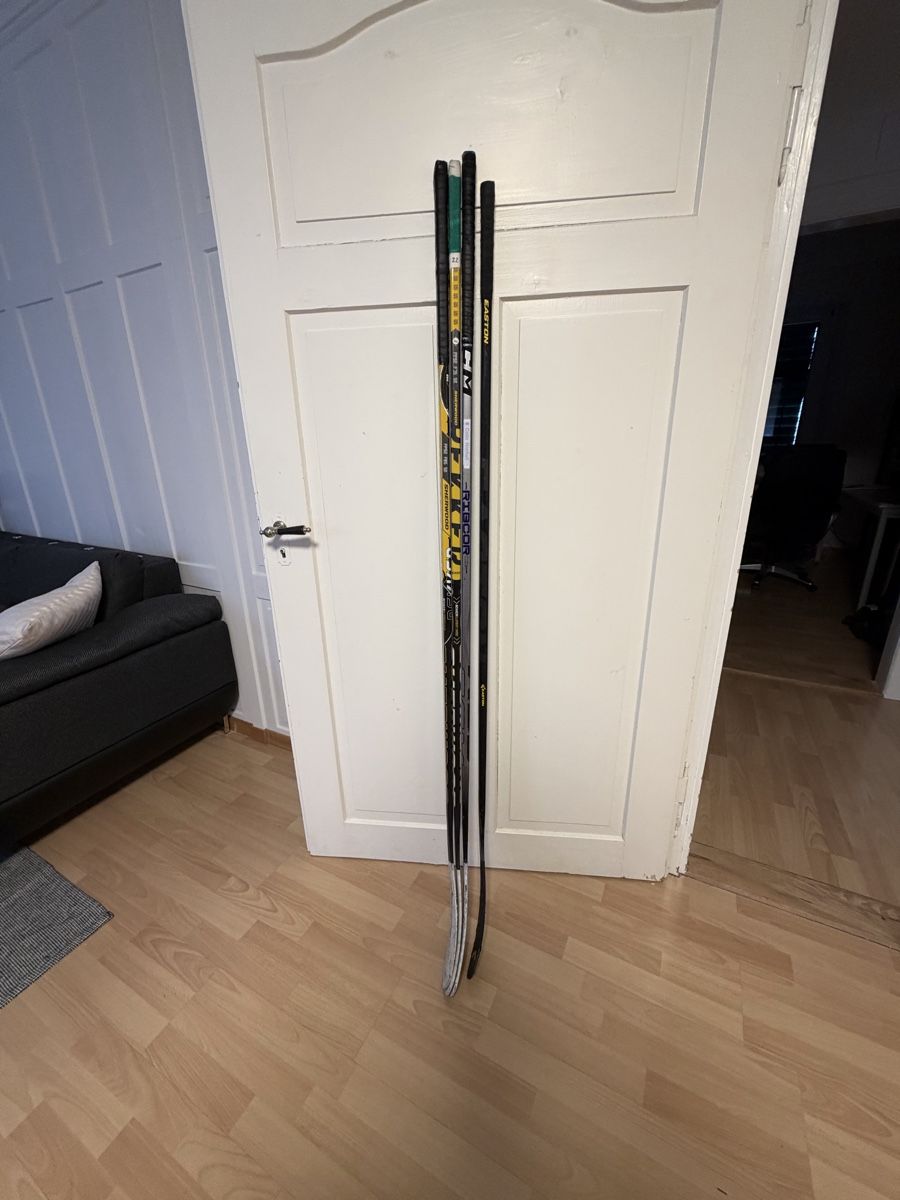 Bastoni & Pale: Eishockey Schläger  4 Stk. gebraucht – Usato da Bubikon venduto da LocoHoam 1