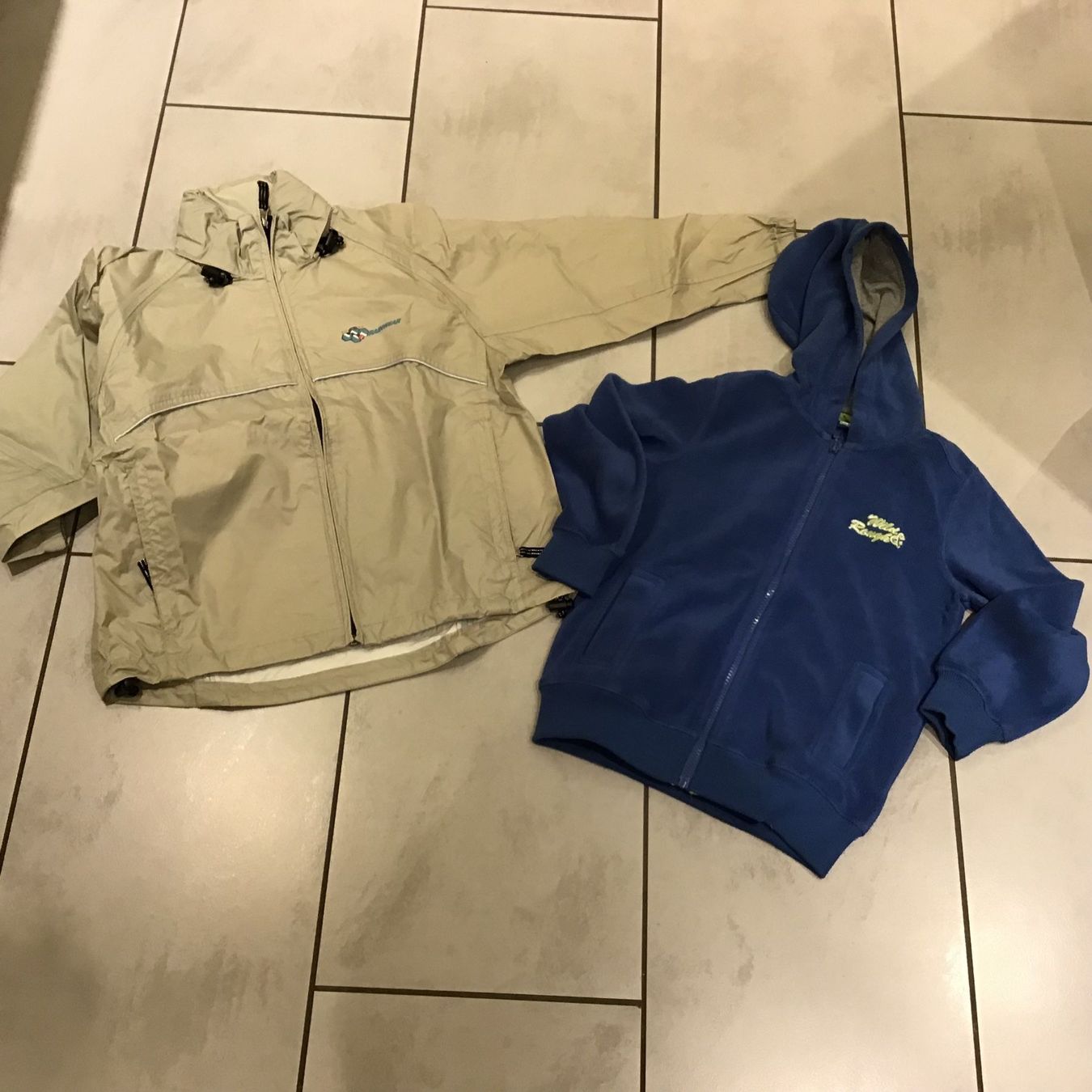 Lotti & Set di vestiti: Kleiderpaket   116/128 – Usato da Trimbach venduto da gregy69s 1