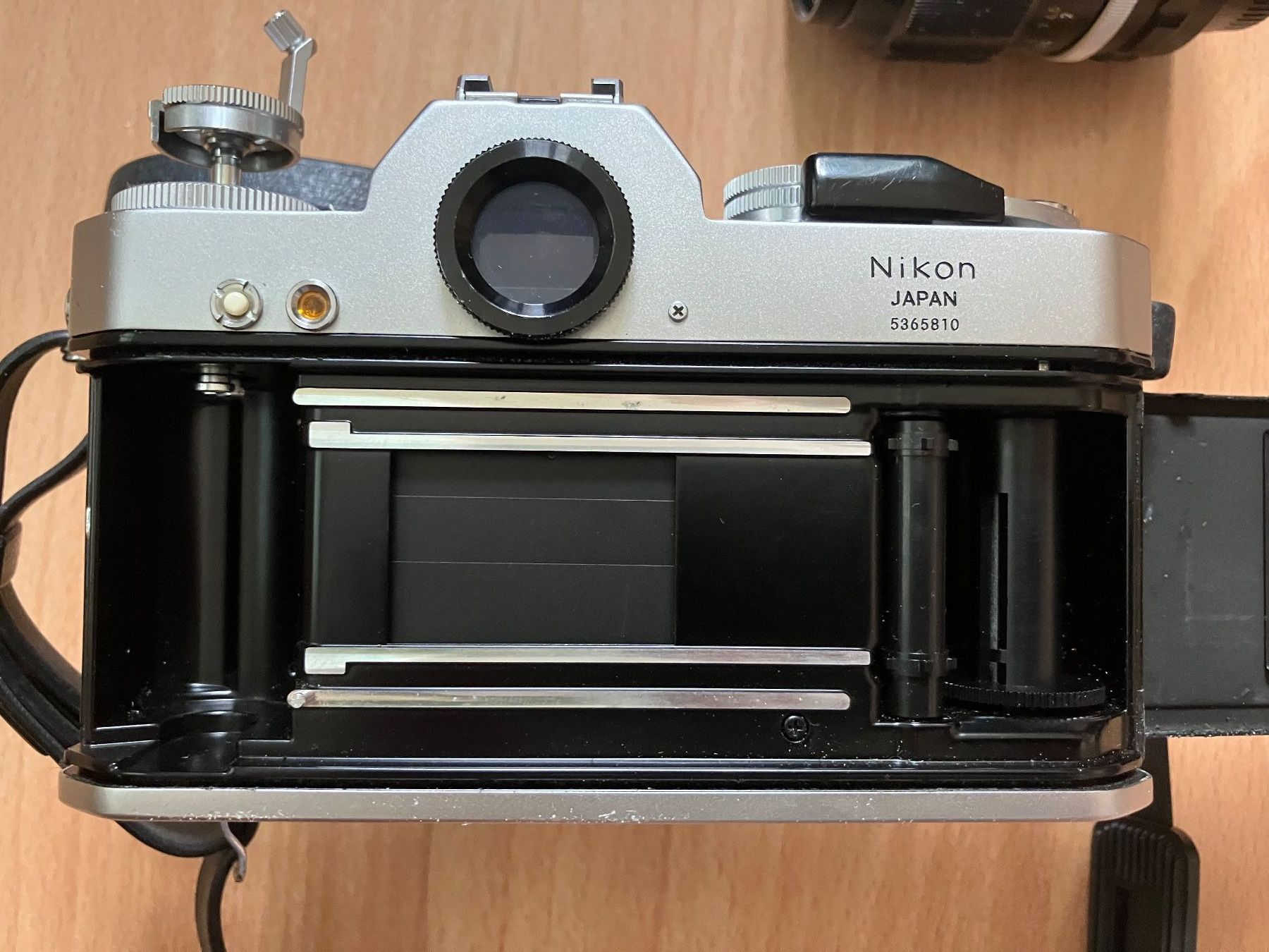 Nikkormat Fotocamera: Nikkormat EL Analog Kamera – Usato da Zürich venduto da Classic_Collection_Zurich 4