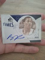 DERRICK ROSE AUTOGRAPH