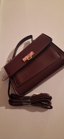 Sac à main bordeaux élégant, parfait pour l'automne!