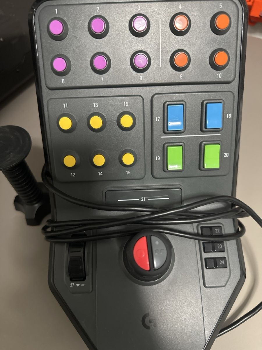 Logitech Controller: Logitech G Heavy Equipment Side Panel für Simulator – Usato da Basel venduto da rle_8tlf 1