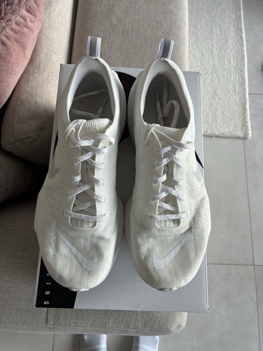 Nike Herrenschuhe: Nike invincible 3 pointure 44.5, parfait état! – Neu (gemäss Beschreibung) aus Champlan von YForter 2