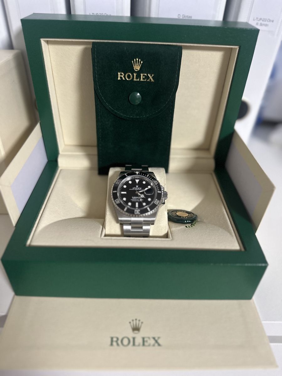 Rolex Orologi: Submariner Date 126610LN Full Set – Nuovo (secondo la descrizione) da Zofingen venduto da Suelo