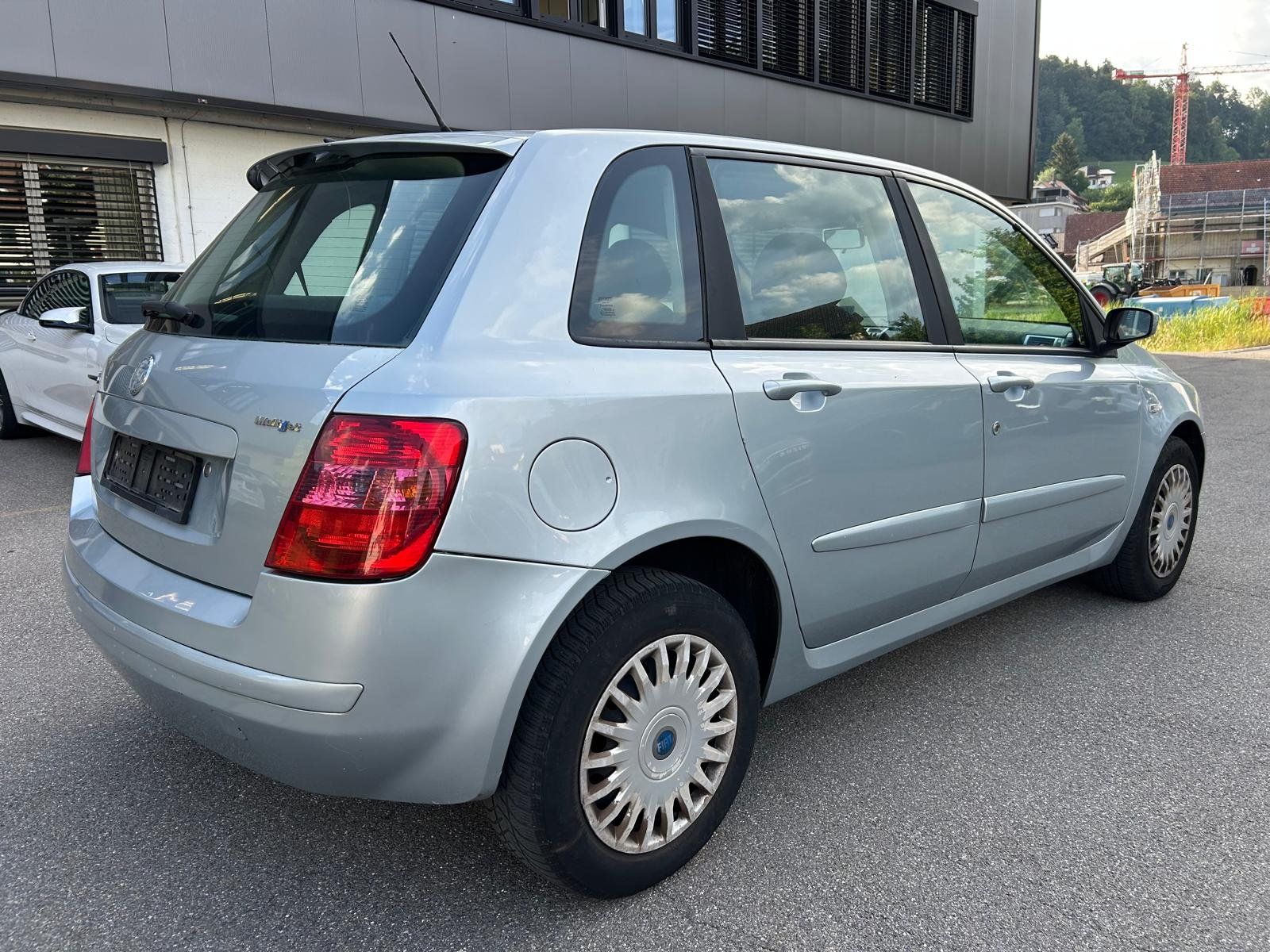 Fiat Autos: Fiat Stilo 1.9JTD - Eintauschfahrzeug – Gebraucht aus Bäretswil von Oberland-Automobile 2