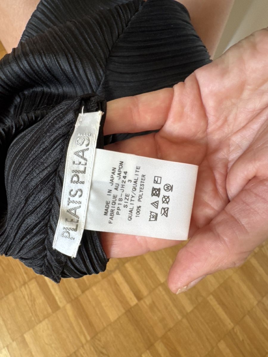 Issey Miyake Vestiti: Issey Miyake Pleats Please Kleid – Nuovo (secondo la descrizione) da Zürich venduto da zurichwest 2