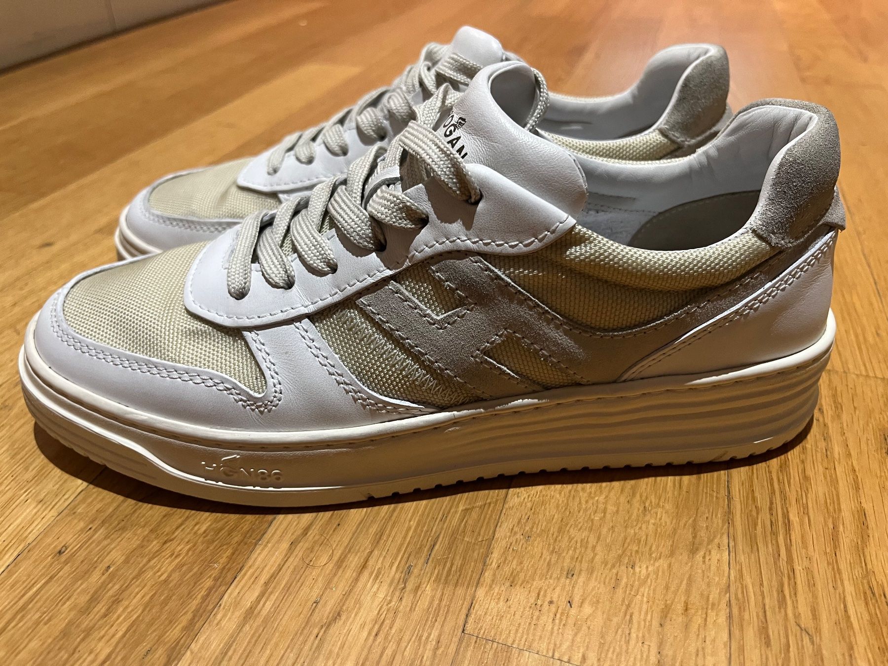 Hogan Herrenschuhe: Hogan, Herren Sneaker, Grösse 42 – Gebraucht aus Baar von sim_5d6l 1