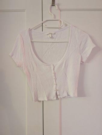 Damen Crop Top weiss mit Knöpfen in Grösse S, neuwertig