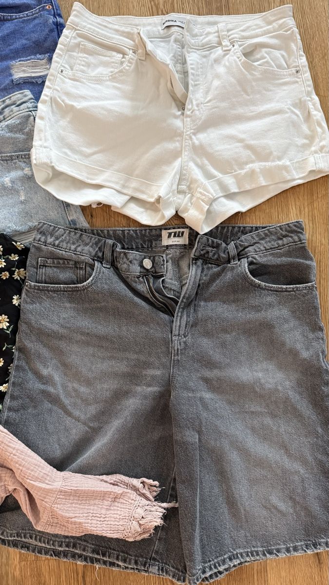 H&M Jeans: Jeans set size M – Usato da Boswil venduto da hey.itsme 3