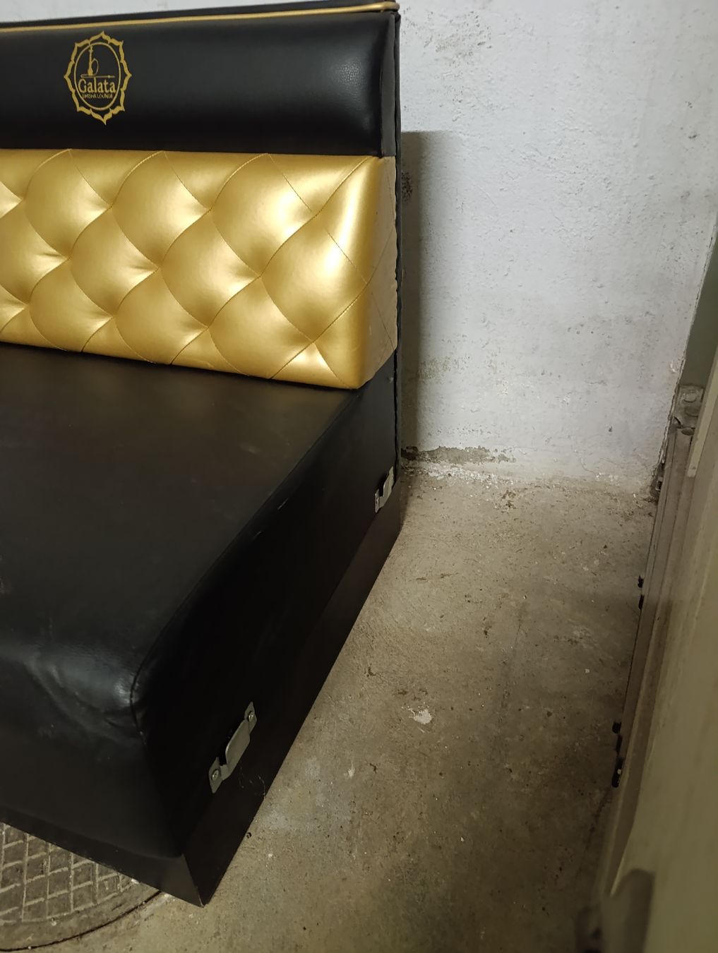 Sofas: Sofa  Teil einer riesen Lounge – Gebraucht aus Romanshorn von dav_h2lv 1