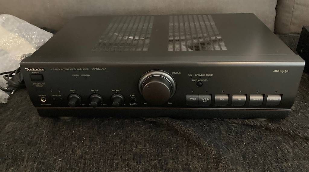 Technics Amplificatori: Technics SU-V500 Stereo-Vollverstärker – Usato da Jona venduto da peterli009