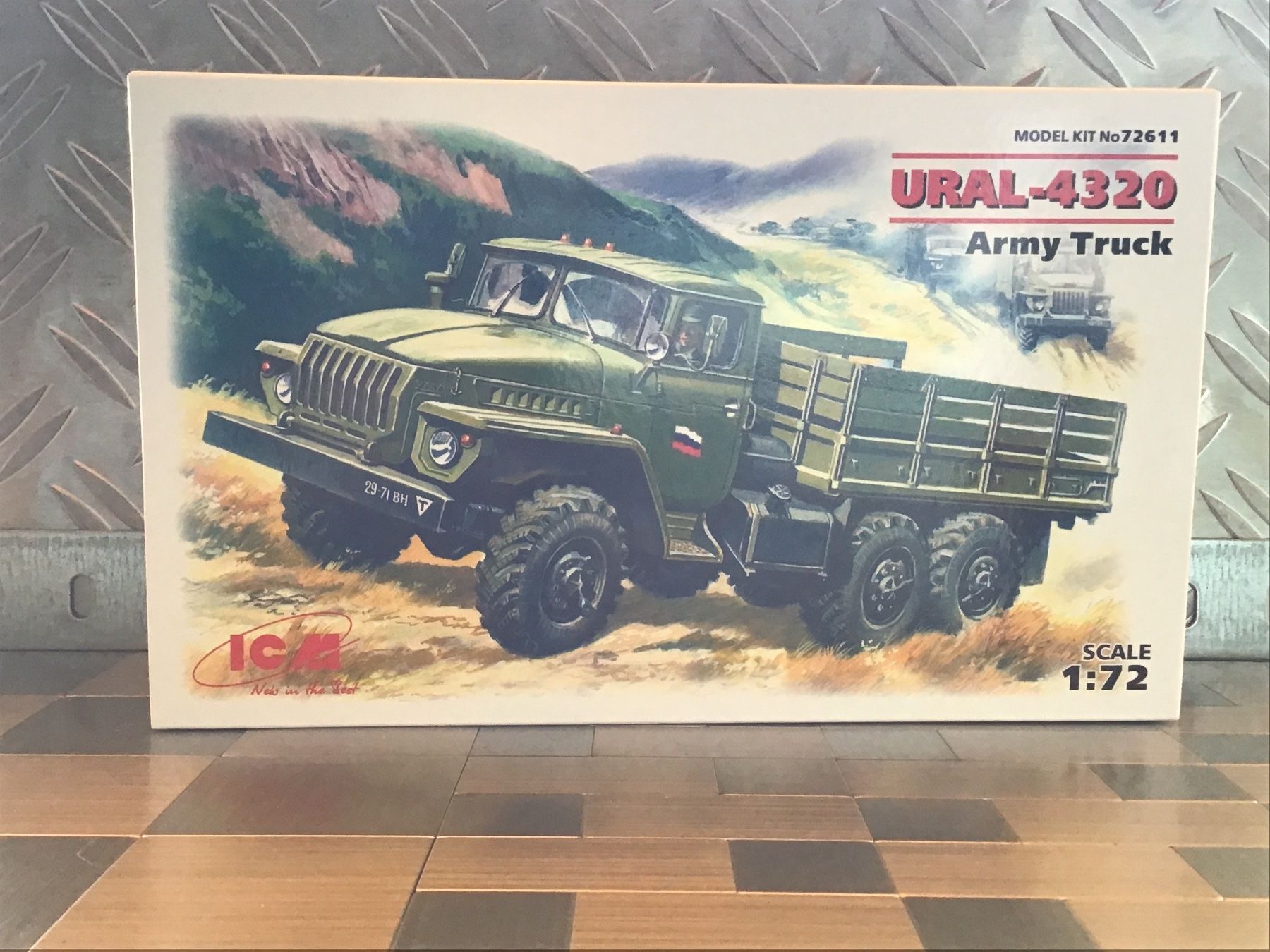 Modellini d'auto: ARMY TRUCK URAL -4320 1:72 – Nuovo (secondo la descrizione) da Männedorf venduto da Spezial-Modelle