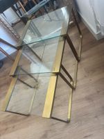 Table basse vintage en verre et métal doré, chic!