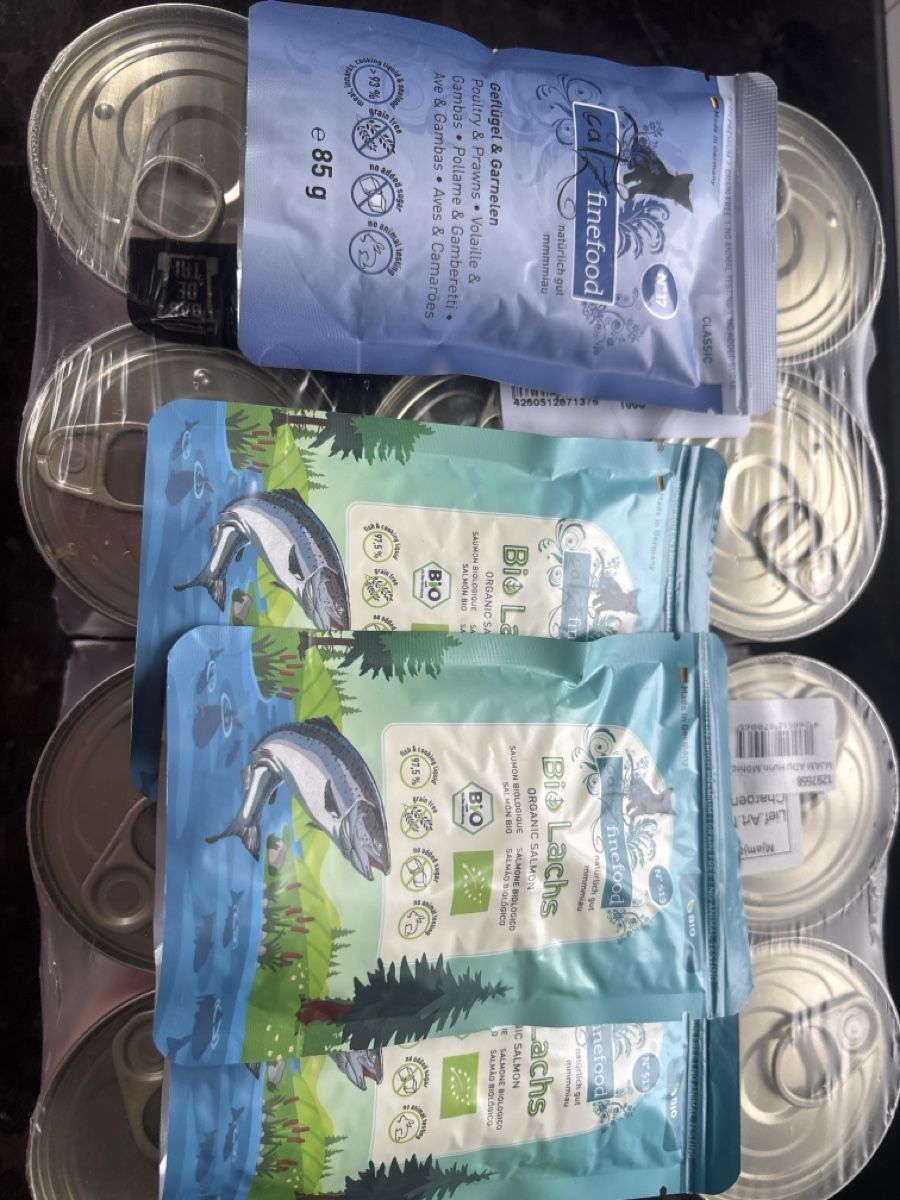 Futter: Katzenfutter zu verschenken – Neu und originalverpackt aus Pfäffikon ZH von ham_2mlg