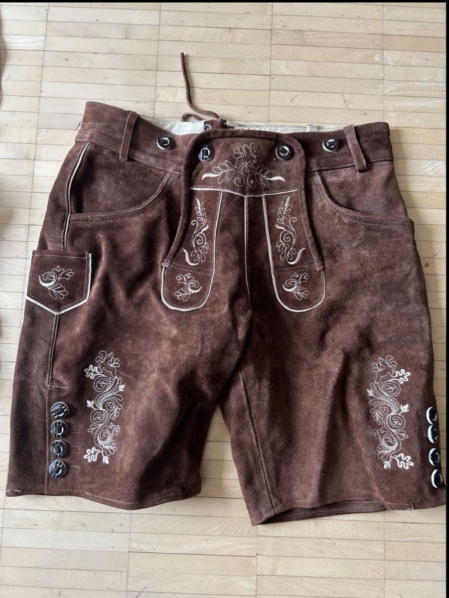 Pantalons: Lederhose kurz Grösse 48 – D'occasion à Reiden par Pzihlmann 1