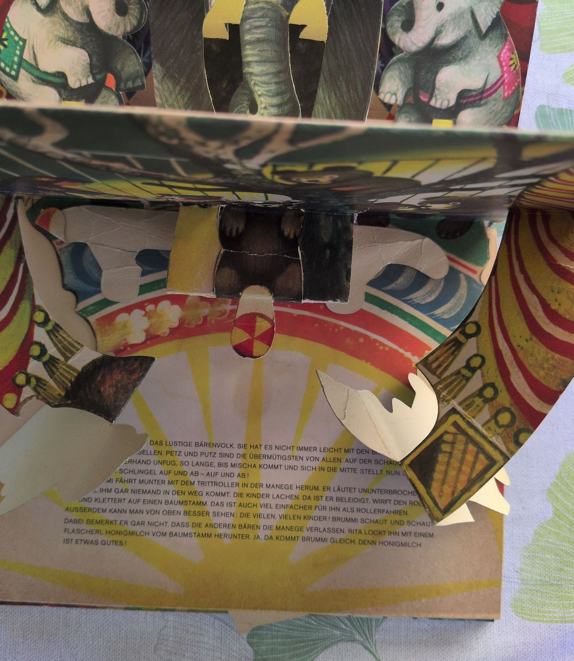 Bücher: Hereinspaziert - 3D- Faltbuch – Gebraucht aus Ottikon von sobsale 3