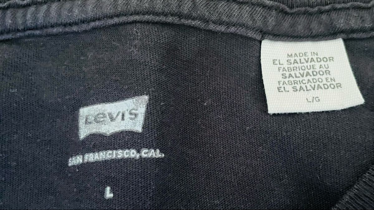 Levi's T-shirt: Levi's T-Shirt Damen - Grösse L – Usato da Stansstad venduto da alexandra171080 1